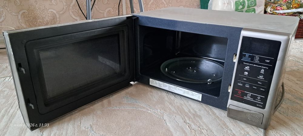 Микроволновка продам