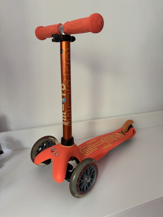 Trotineta Mini Micro Deluxe