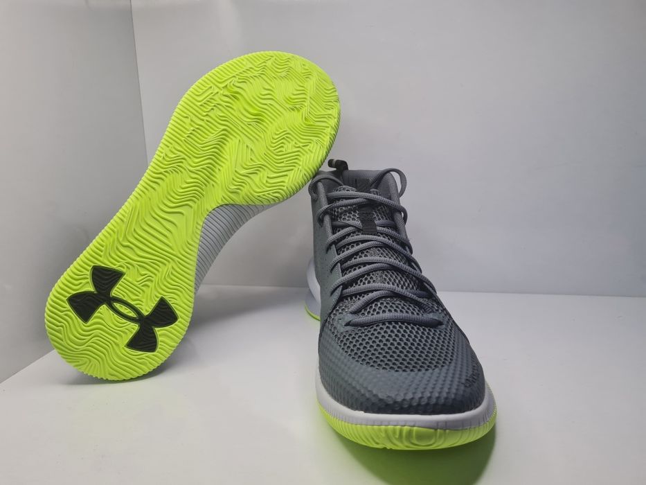 Кецове Under Armour Jet 

Чисто нови с кутия.

Номер 47 стелка 30.5 см