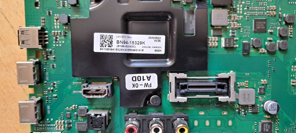 Components din 2 Samsung UE50TU8072UXXH V.01 ecrane defecte