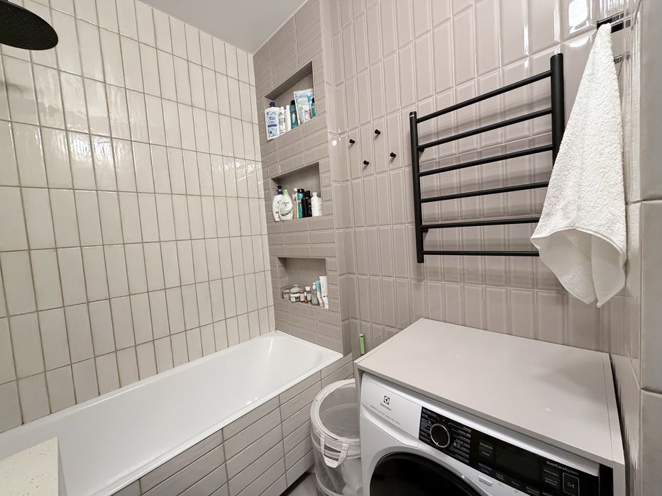 4-комн. квартира, 104 м², 1/5 эт. — Коратош