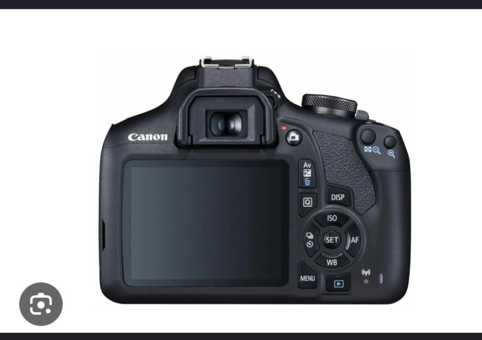 Фотоаппарат Canon 2000D kit