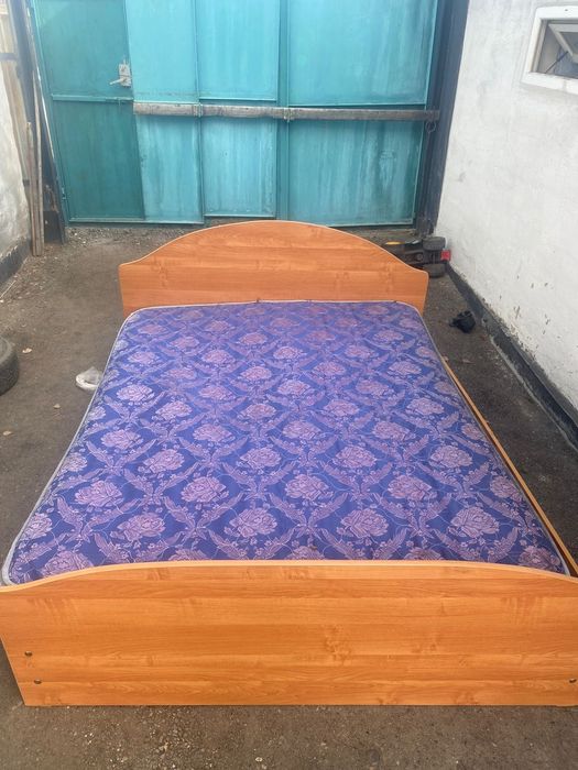 Продам двухспальный кровать