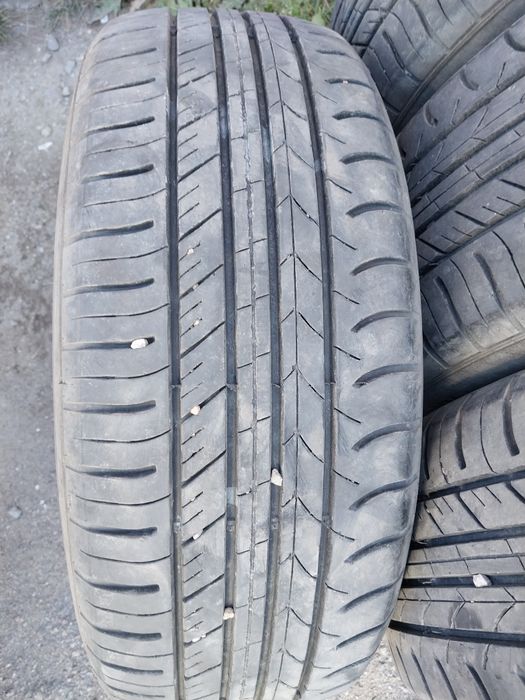 4 шины 215 65 R15. Goform Китай.