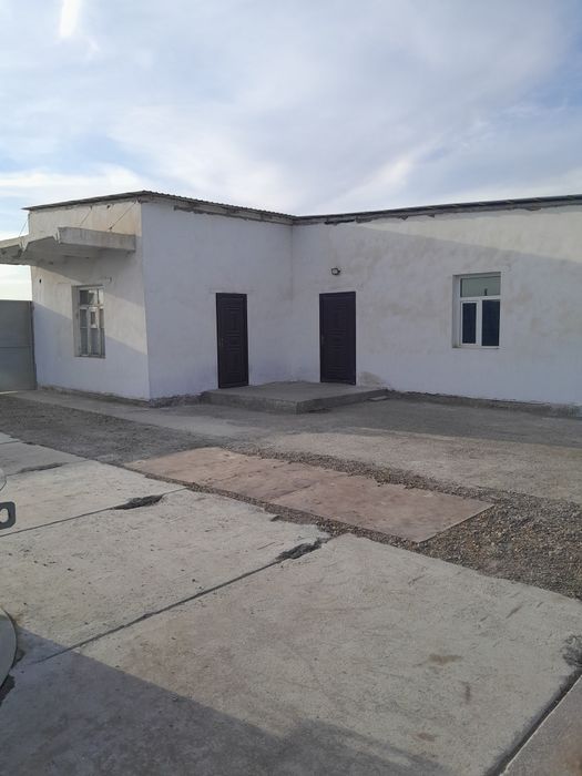 Нотурар бино 80 сотих сотилади (нархи 1 сотих учун)