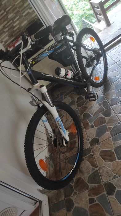 Bicicleta folosita foarte puțin