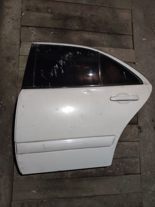 Двери на Мерседес w 210