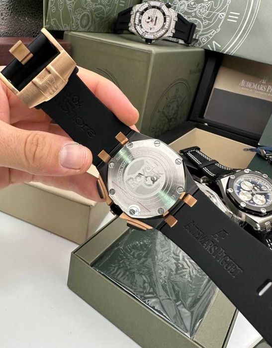 audemars piguet offshore 44mm златисто/черно