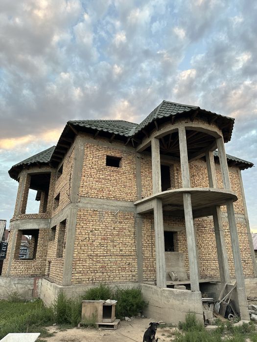 Дом. Недостроенный