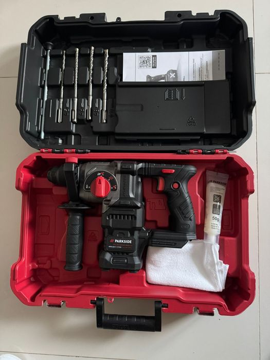 Ciocan rotopercutor combinat Performance PKHAP 20 Li A1