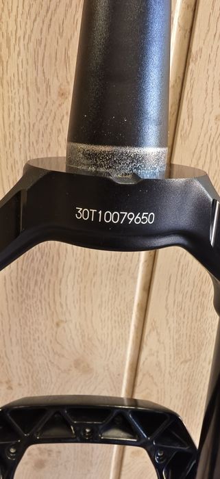 Вилка ROCKSHOX ZEB ULTIMATE RC2 29" 170mm BOOST 15x110mm Tapered Black