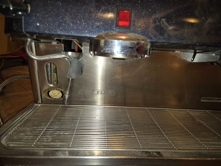 Професионална кафемашина Faema