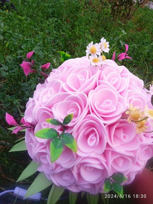 Хар хил турдеги светильник гуллар ва декоратив гулларни ургатаман