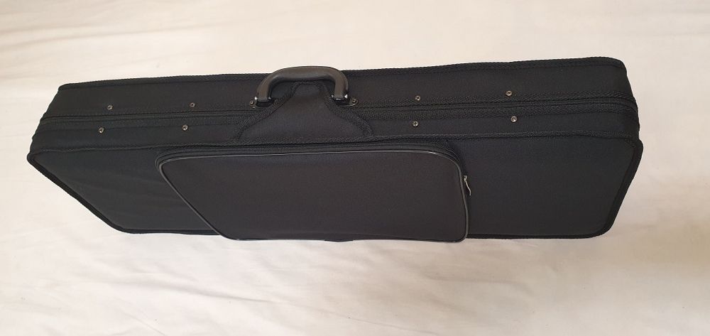 Скрипка сотилади 4/4