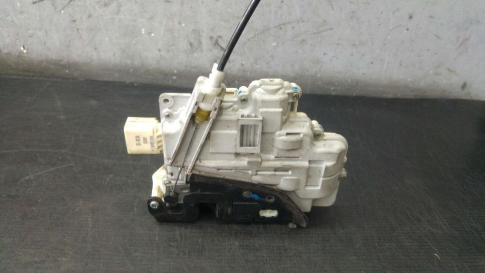 Broasca usa dreapta fata audi a4 b7 8ec 8e1837016aa