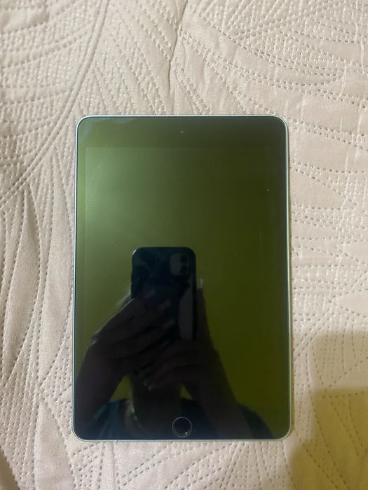 Vand Ipad mini 4 16 GB