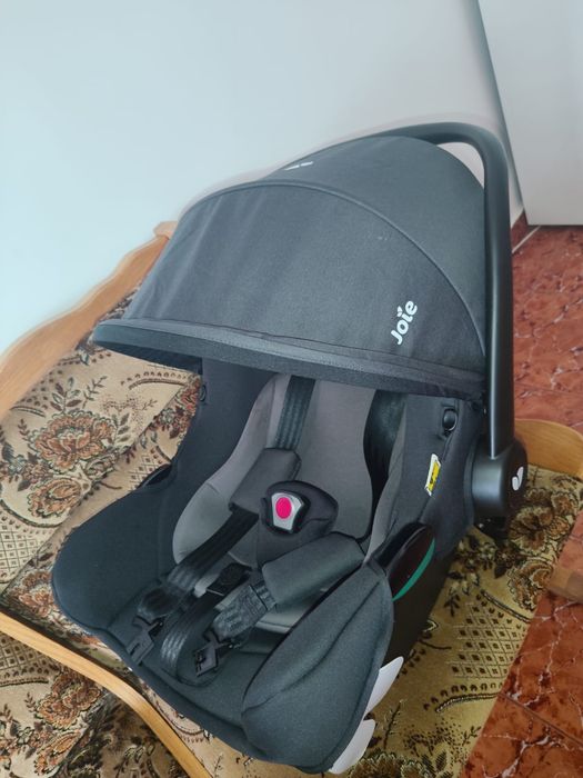 Vând scoică auto Joie 0-13kg nouă nefolosită!