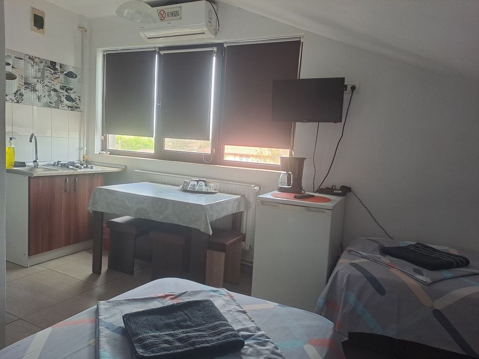 Cazare Muncitori Constanta Valu lui Traian Apartamente Garsoniere Paturi Single Bucătării Băi Proprii Terasă  acoperita