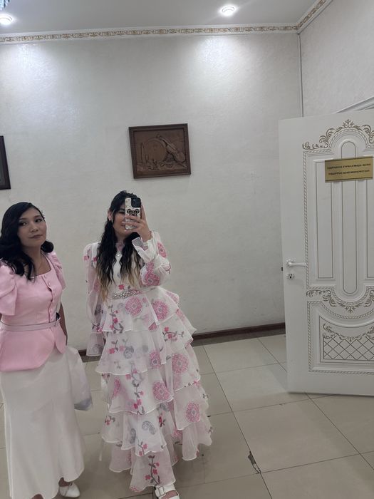 Срочно продам платья