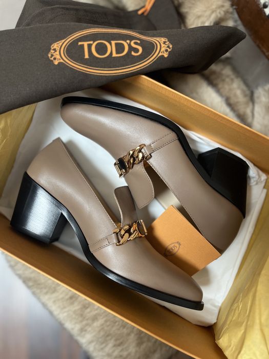 Mocasini Tod's, 100% piele, toc mediu, bej & negru