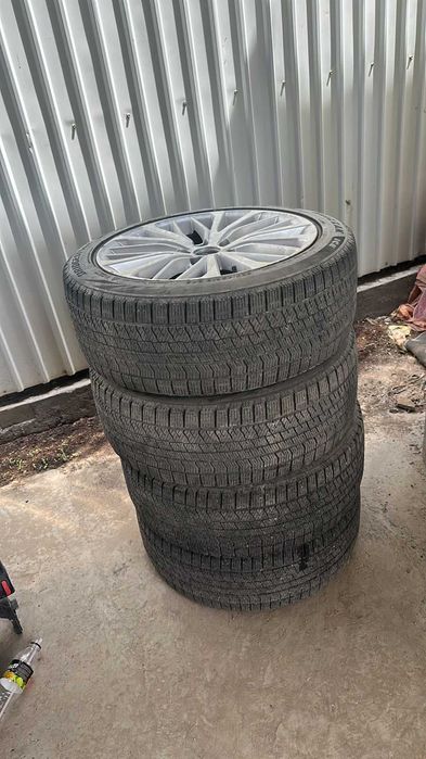 Продам диски от Камри 70 оригинал