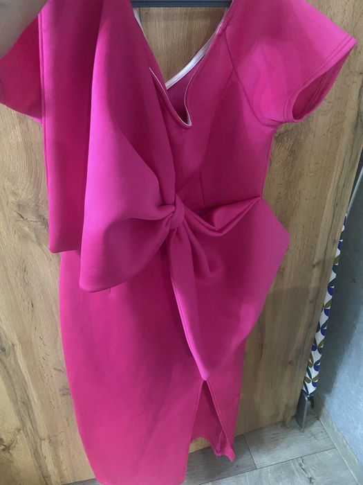 Платье продам в отличном состоянии