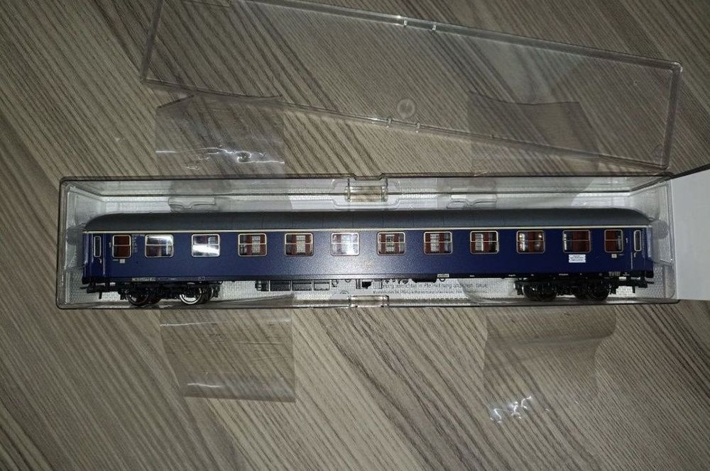 Roco 54450 vagon de călători scara H0 epoca III
Roti metalice izolate