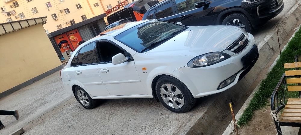 Чевролет. жентра