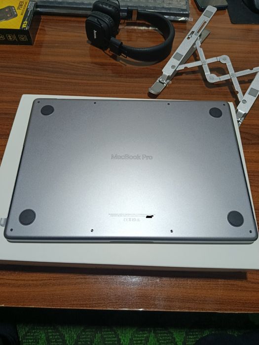 MacBook Pro M1 Pro 16/512