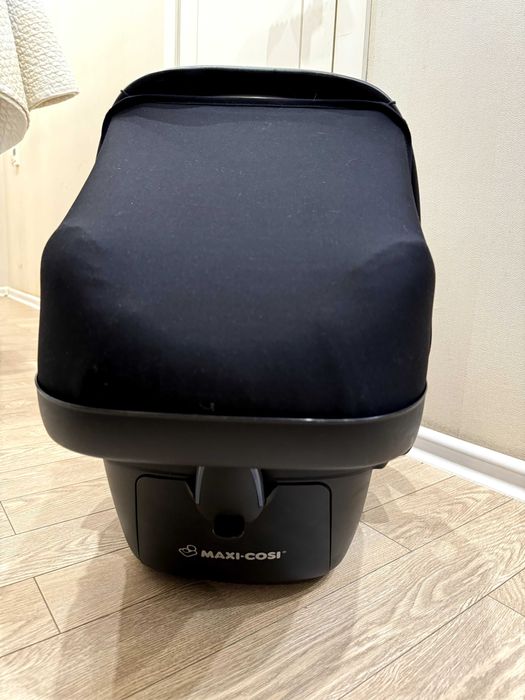 Автолюлька-переноска для новорожденных Maxi Cosi Rock