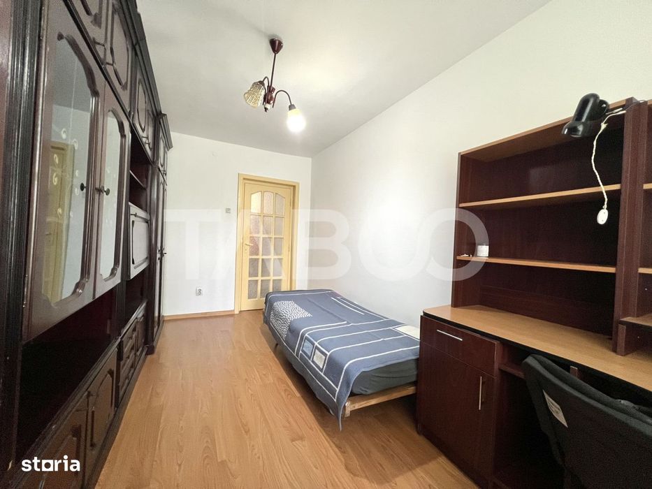 Apartament cu 3 camere in Gheorgheni Piata Mercur cu balcon si beci