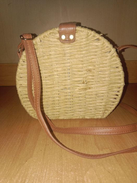 Продаю сумку срочно