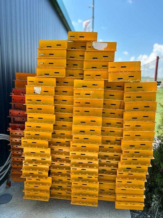 Vand Traverse / rafturi metalice / profile metalice