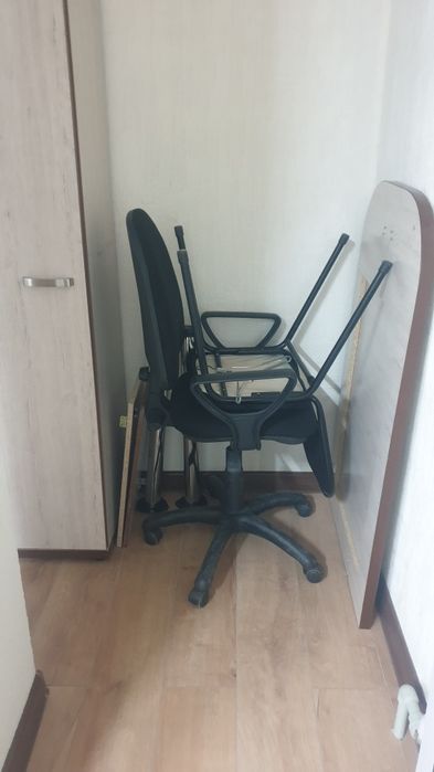 Офисная мебель в комплекте