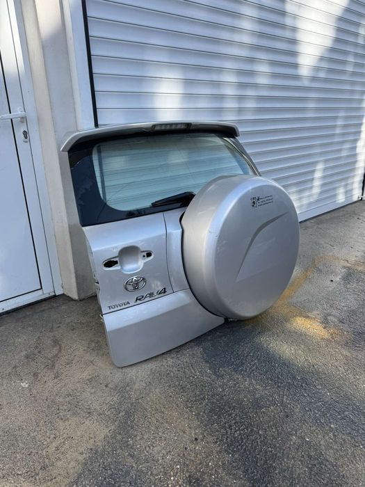 Врата за багажник  за Toyota RAV 4