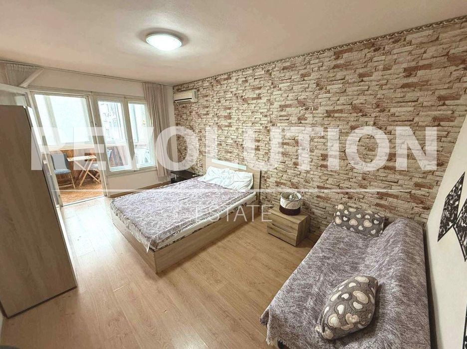 Дава се под наем Двустаен апартамент в Варна, Център - 50 кв.м за 348.84 € - Снимка #3