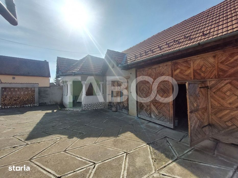 Casa de vanzare individuala cu teren de 1108 mp in Sacel Sibiu