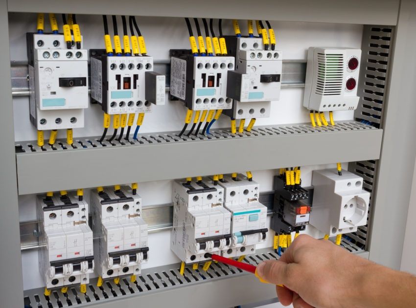 Instalator și electrician