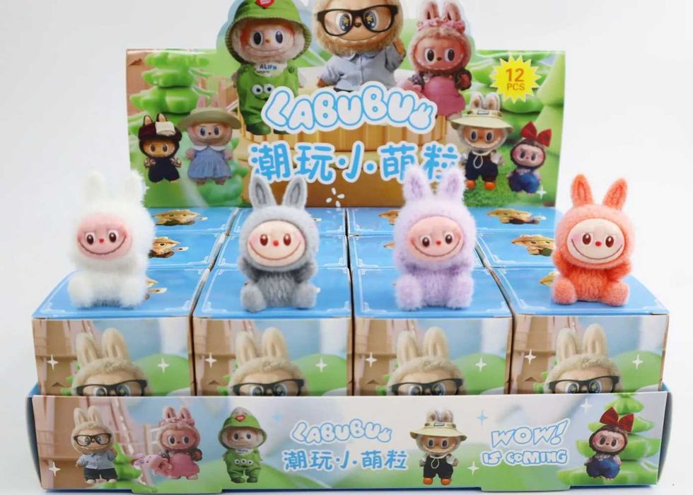 Рандомные фигурки от Лабубу