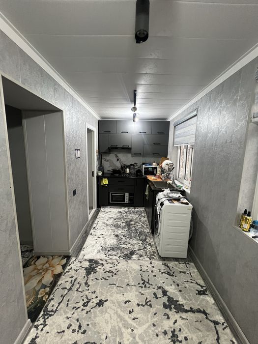 Срочно‼️‼️ продается квартира 1-х переделано на 2-х Ешонгузар