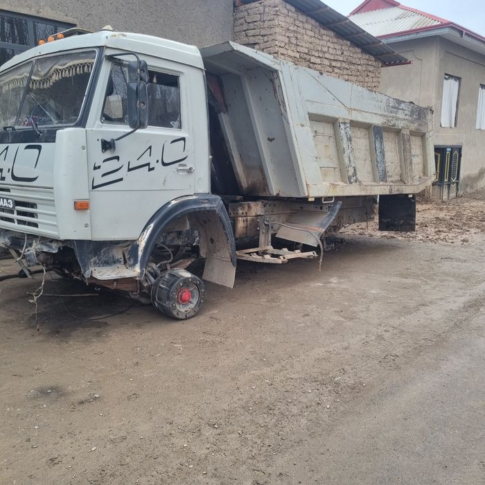 Kamaz sotiladi zapchasga