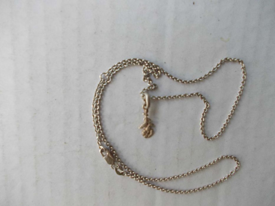 Lant si medalion pandantiv vechi din argint floare (1)