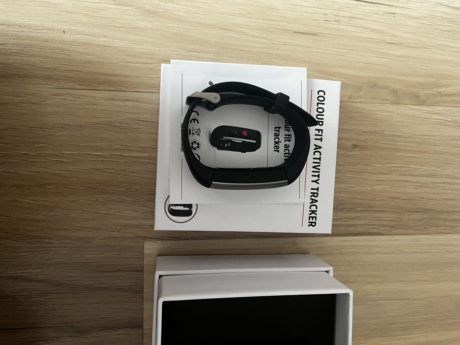 Фитнес гривна Activity tracker