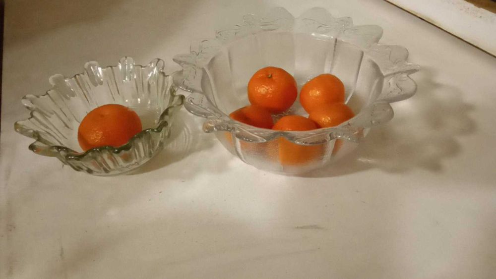 стъклени и порцеланови купи и чинии за ордьоври от соца