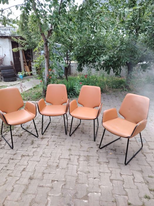 „Set scaune design modern, piele ecologică cognac