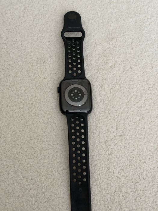 Apple watch Series 7 Nike edition