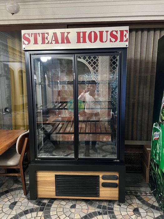 Холодильник стиек хаус срочно сотилади