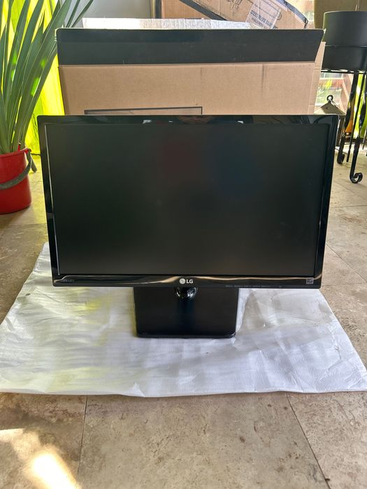 Vand Monitor LG nefolosit