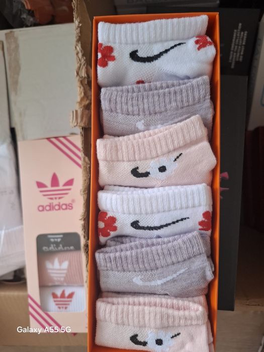 Дамски чорапи NIKE u ADIDAS