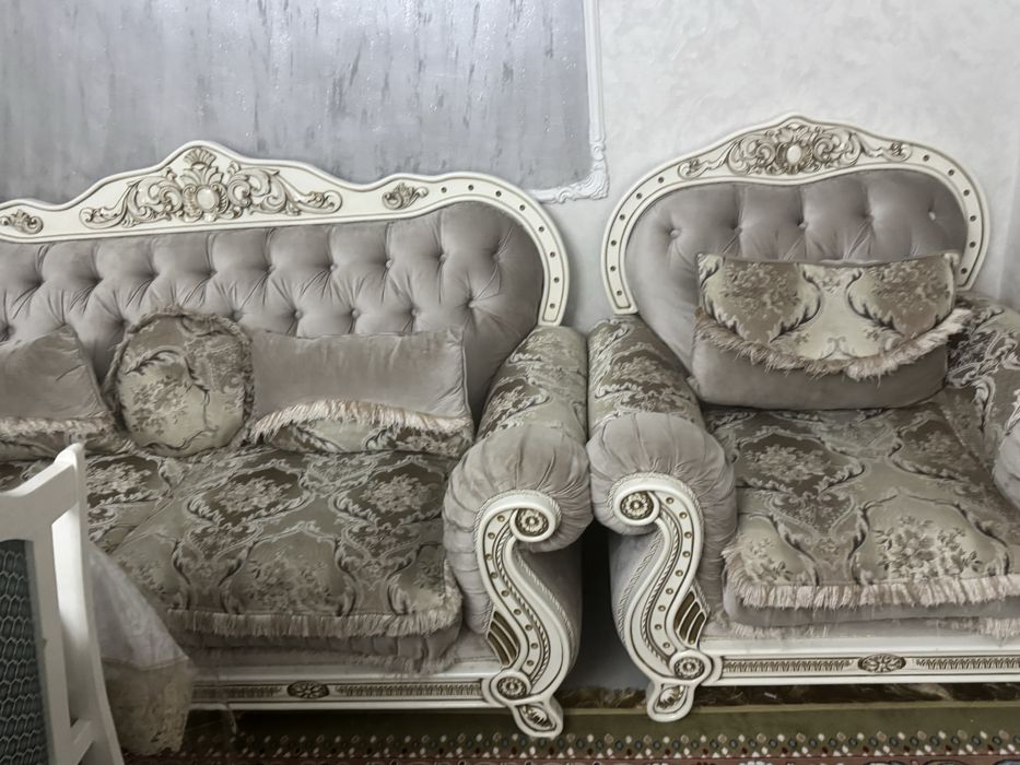 Кресло. Диван  деревяный Дагистан